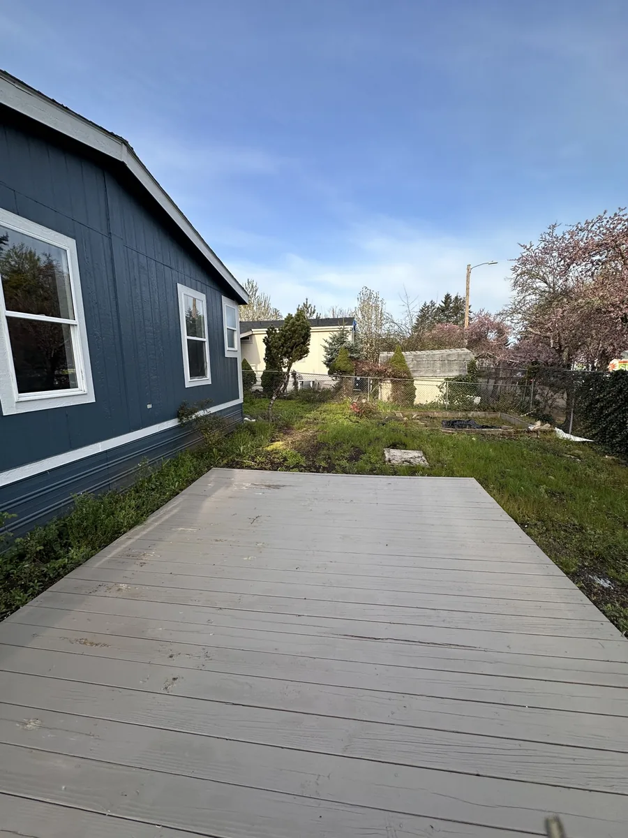Manufactured home exterior in SE Foster Rd area, Portland OR 97236, roof replacement project
